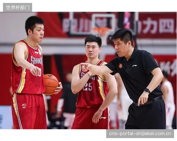功勋主帅特拉贝尔西回归注入强心剂，其务实的防守反击战术与球队高度契合。